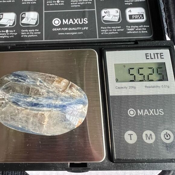 Blue Kyanite Crystal Meditation Palmstone‎ (#7) - Picture 10 of 10